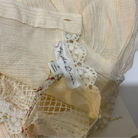 By the river Embroidered Blouse Top puff Sleeve NWT - Picture 10 of 10